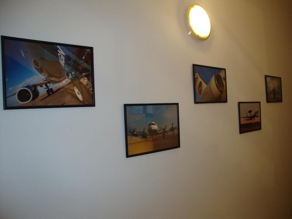 Penzion Aviatik Čáslav Esterno foto